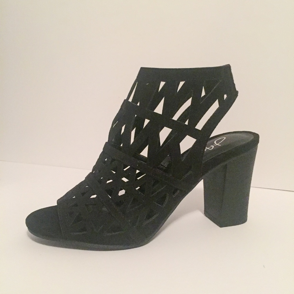 Black Laser-Cut Geometric Cut-Out Chunky Heel